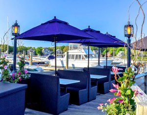 great places to eat in Woods Hole